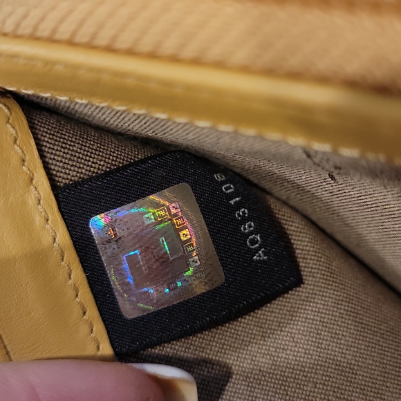 Authentic Fendi small compact wallet - Picture 11 of 12